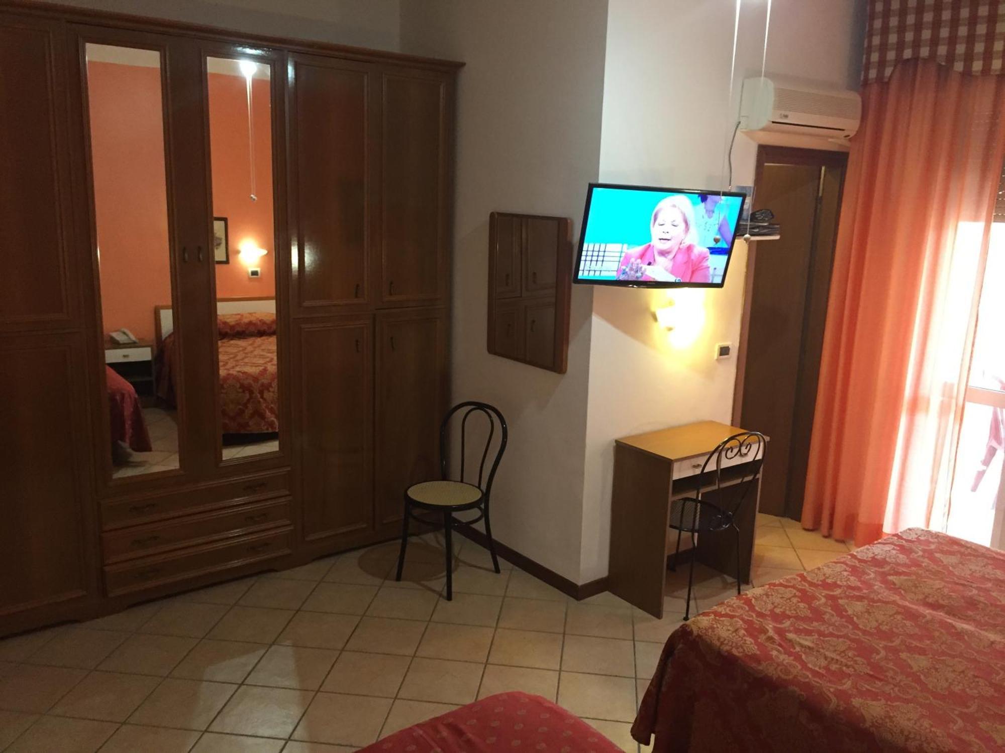 Hotel Magda Novafeltria Номер фото